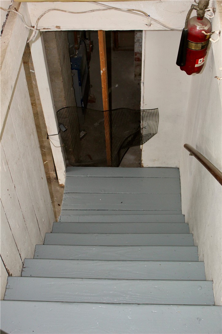 204 Lweis Street