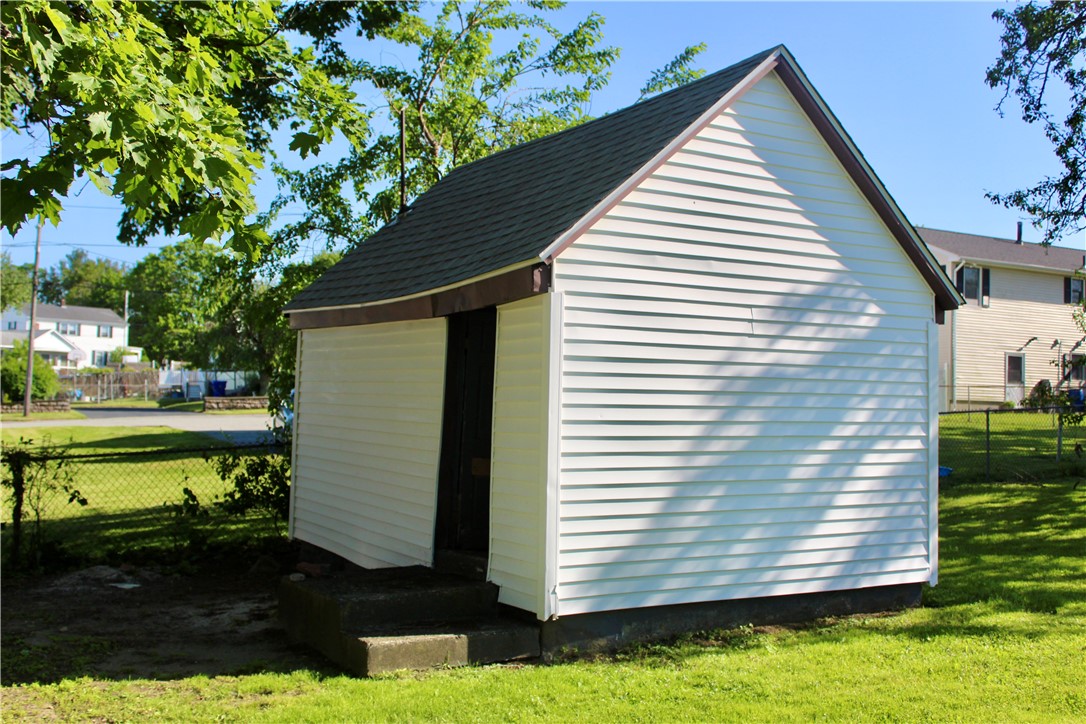 204 Lweis Street