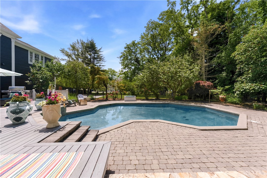 198 Poppasquash Road