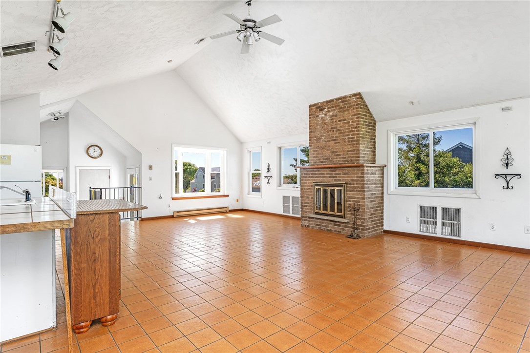 39 White Swan Drive