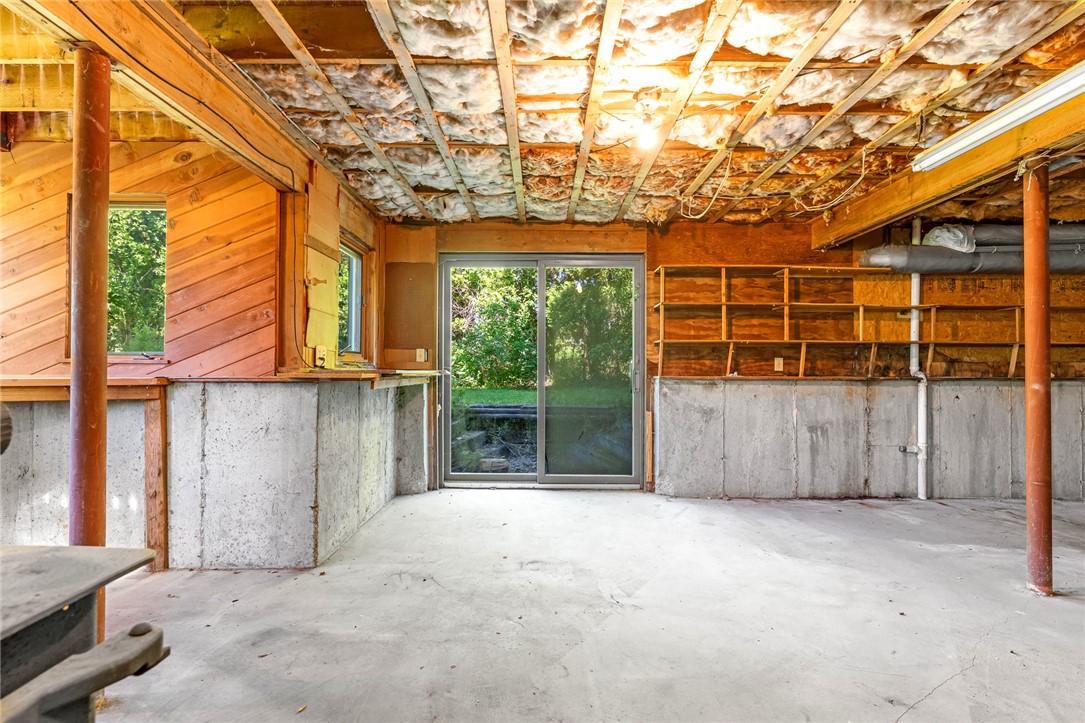 39 White Swan Drive