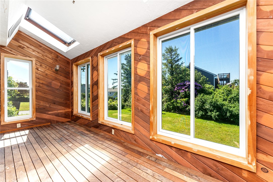 39 White Swan Drive