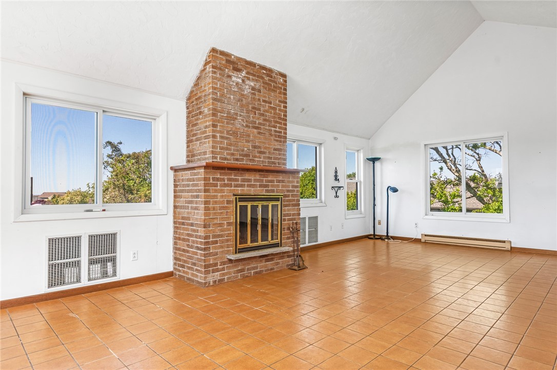39 White Swan Drive