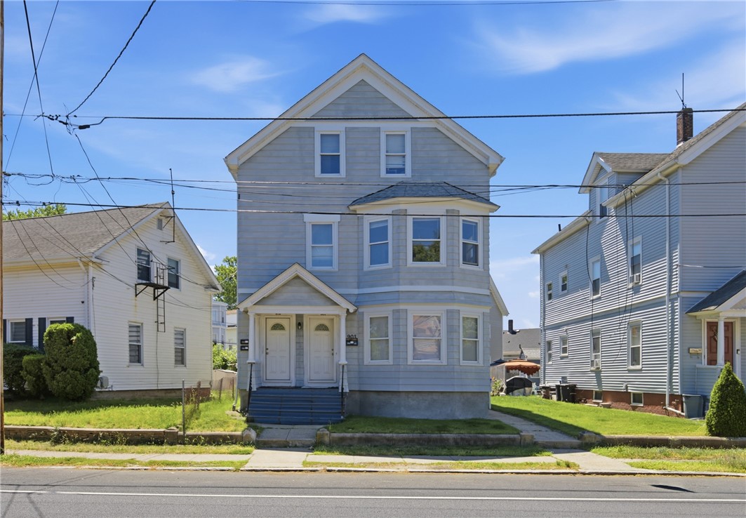 903 Roosevelt Avenue