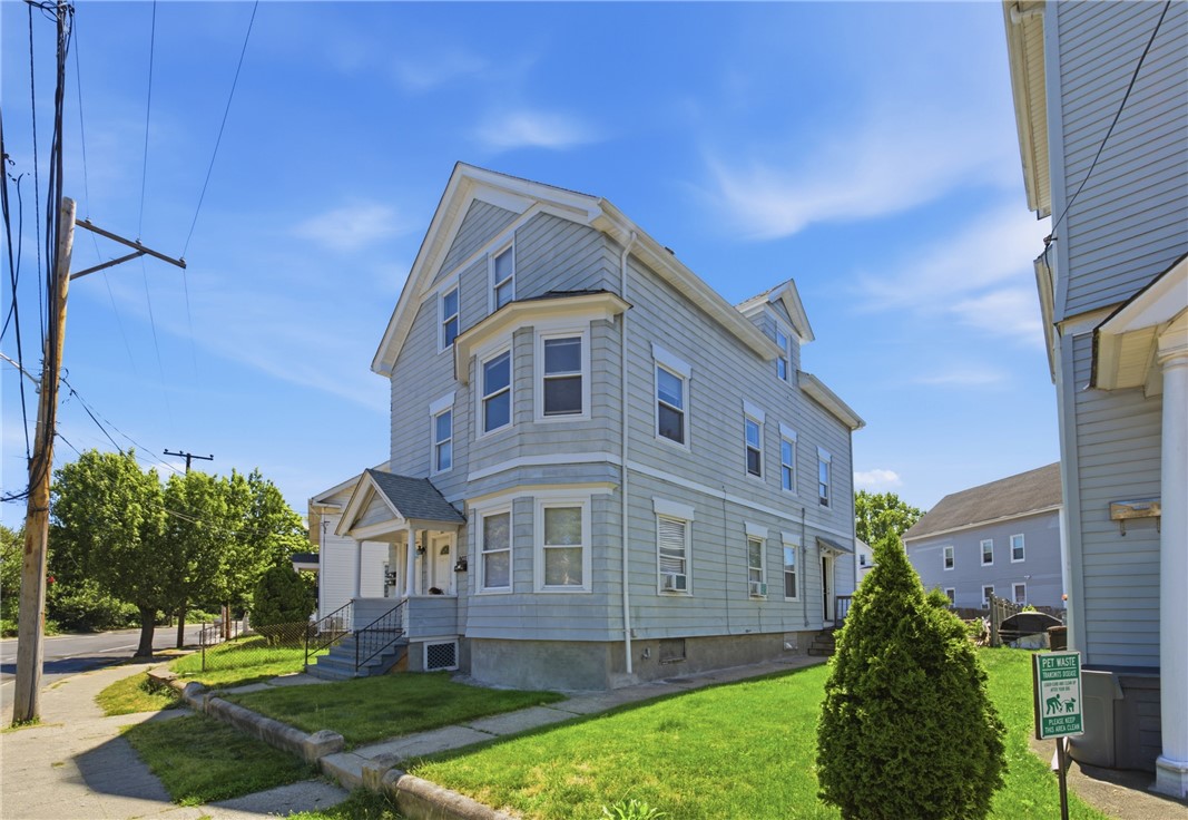 903 Roosevelt Avenue