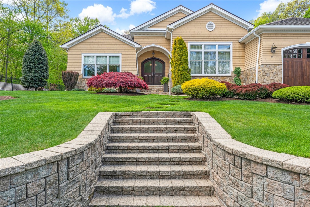 45 Briarbrooke Lane