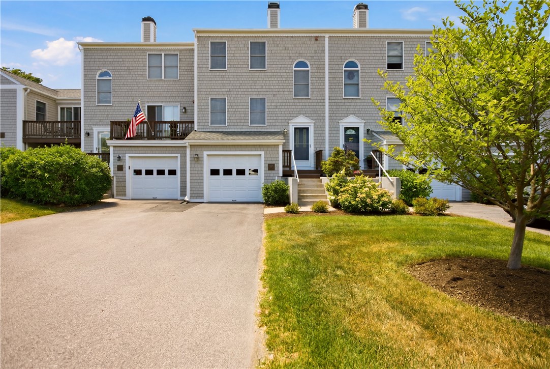 424 North Lane