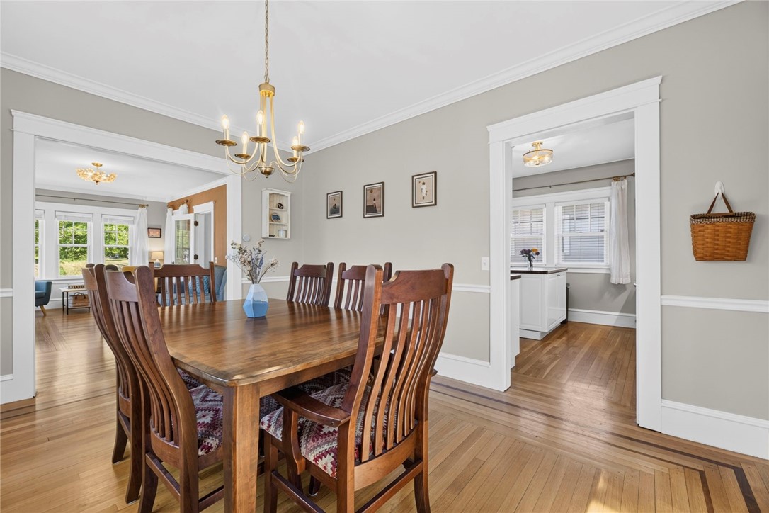 15 Modena Avenue