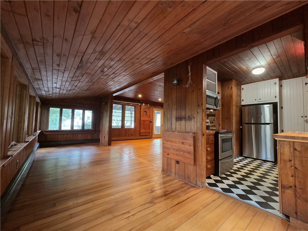 150 Plum Point Road