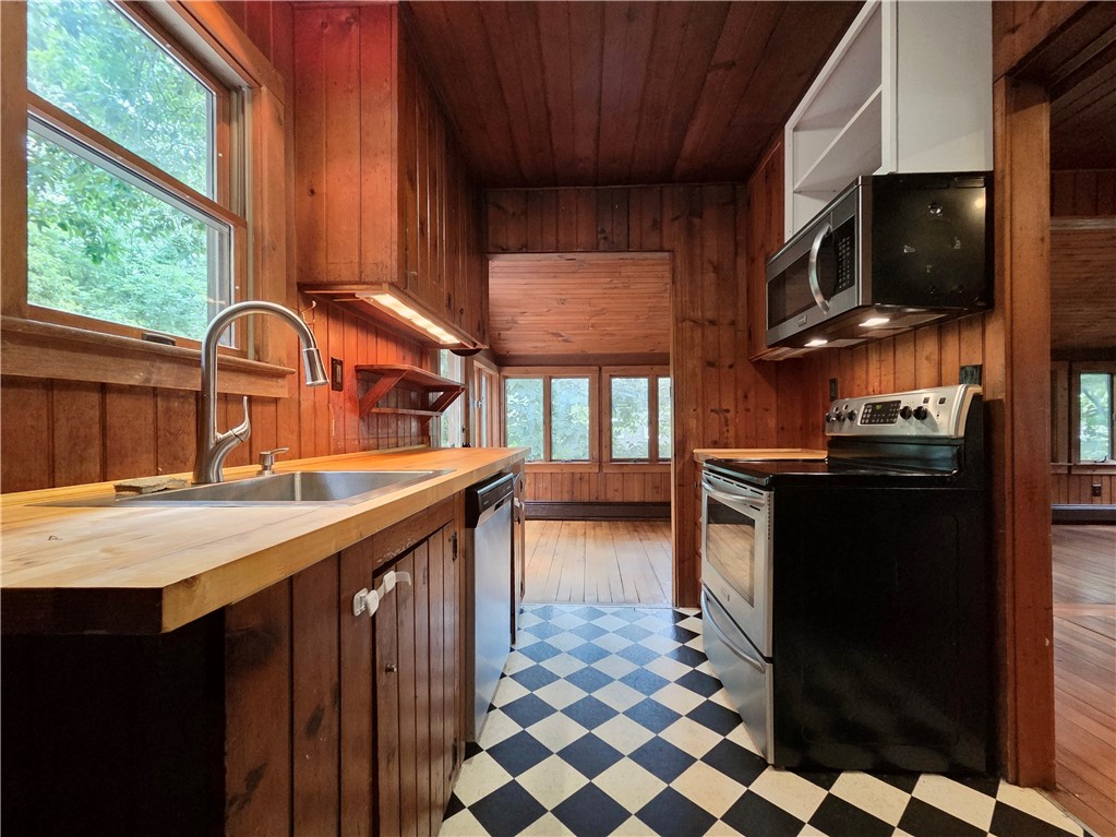 150 Plum Point Road