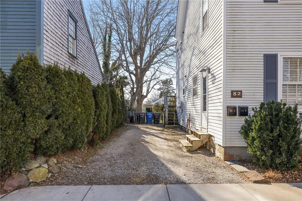82 Burnside Avenue