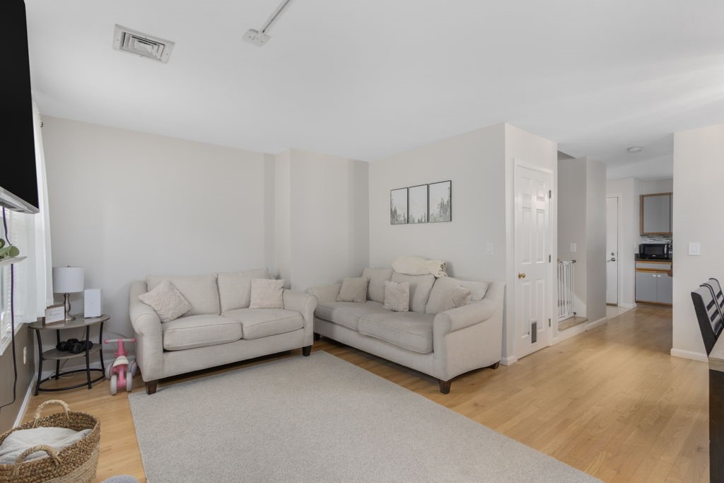 1603 Plainfield Pike C3