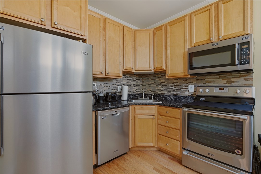 3 Prairie Avenue 1