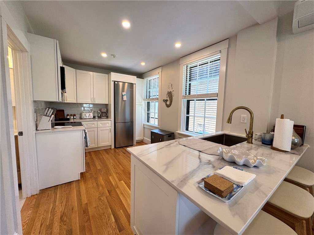 19 Walnut Street 4