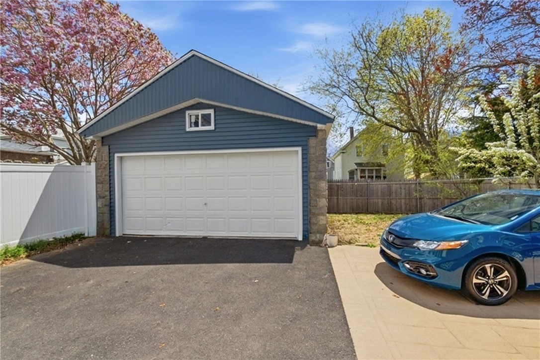 58 Willard Street