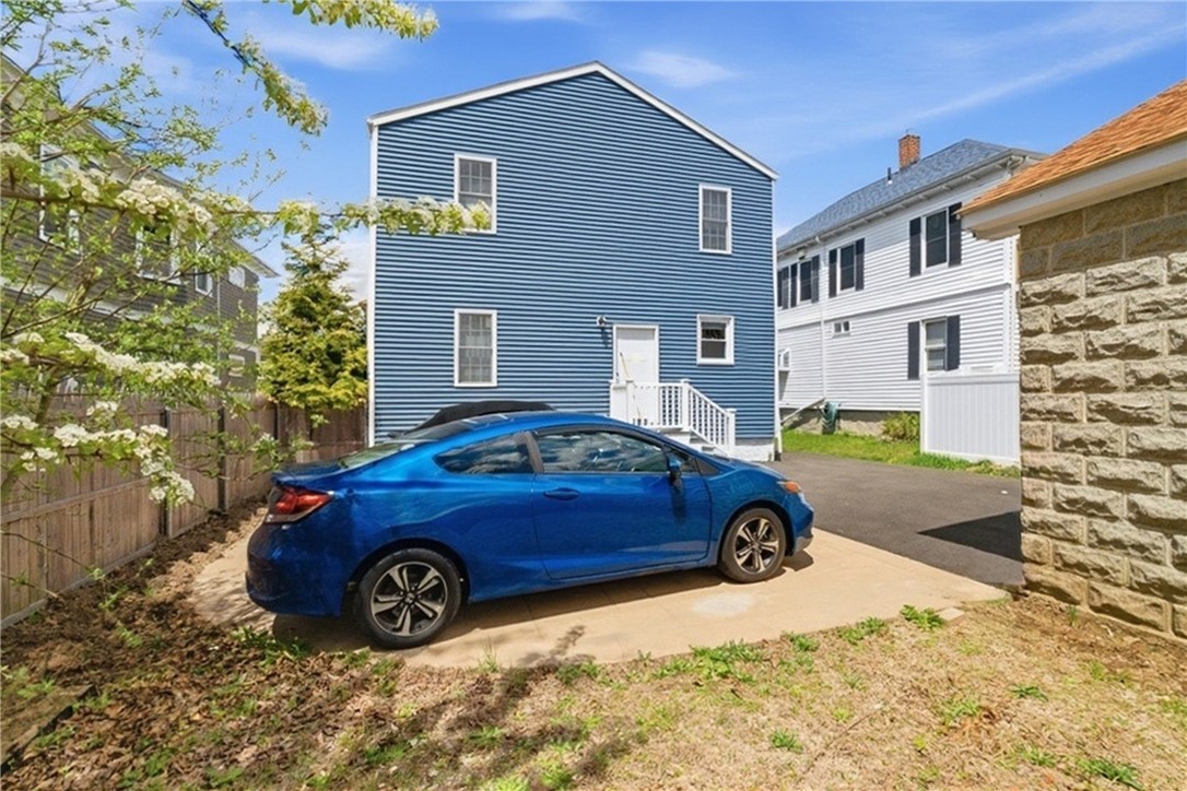 58 Willard Street