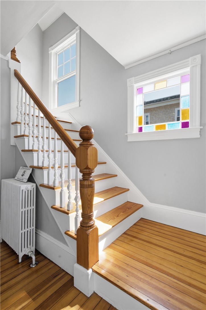 40 W Narragansett Avenue