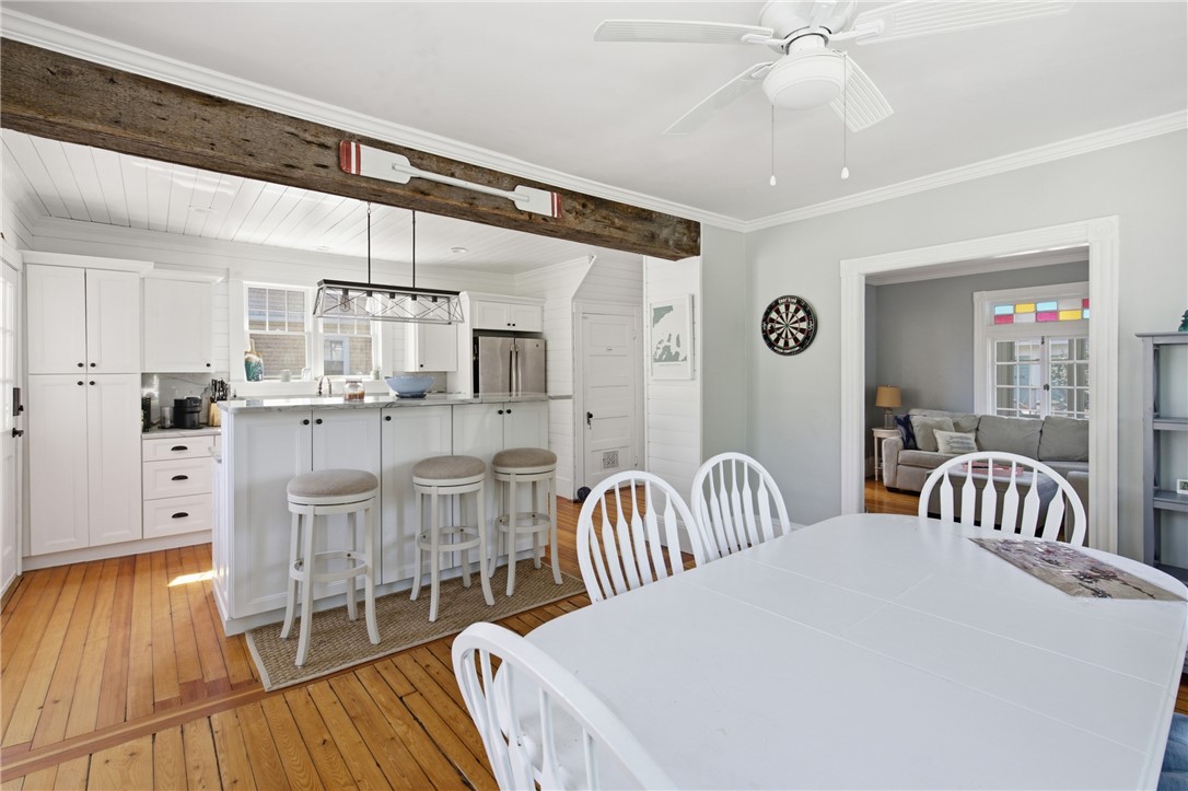 40 W Narragansett Avenue