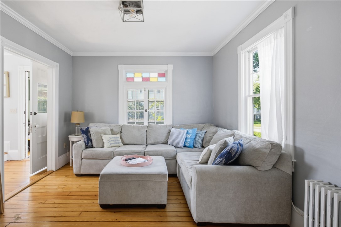 40 W Narragansett Avenue