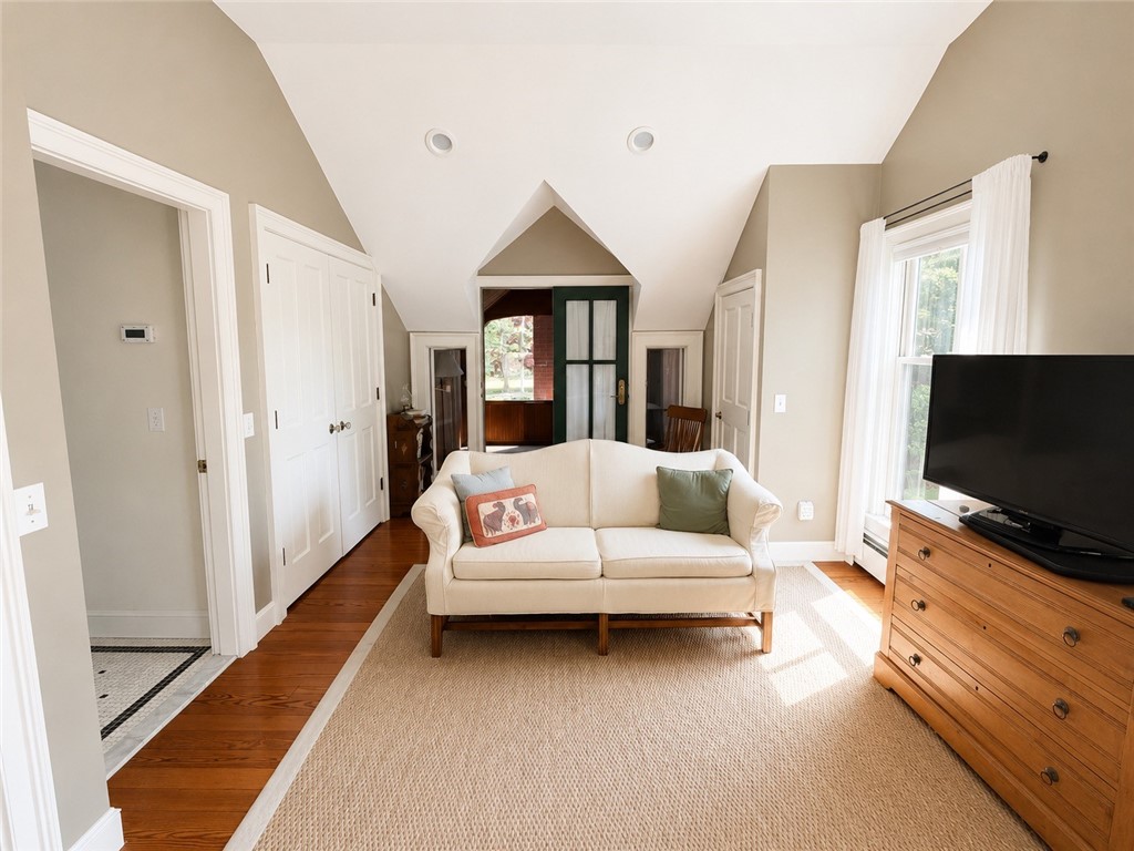 41 Calvert Place
