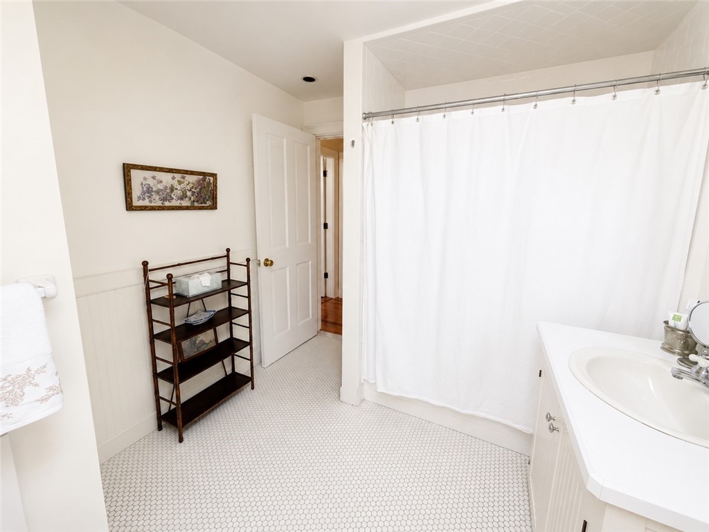 41 Calvert Place