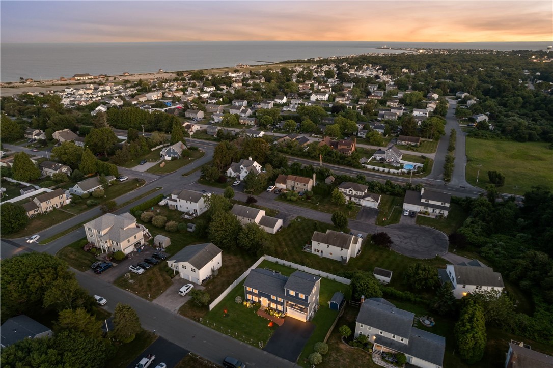 46 Exeter Boulevard