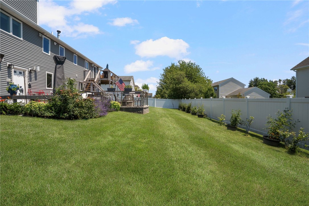46 Exeter Boulevard