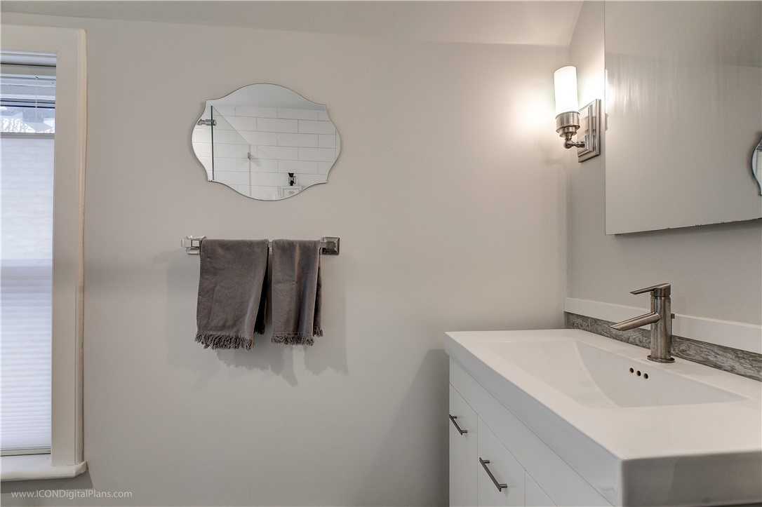 569 Spring Street 2
