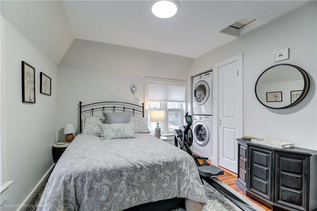 569 Spring Street 2