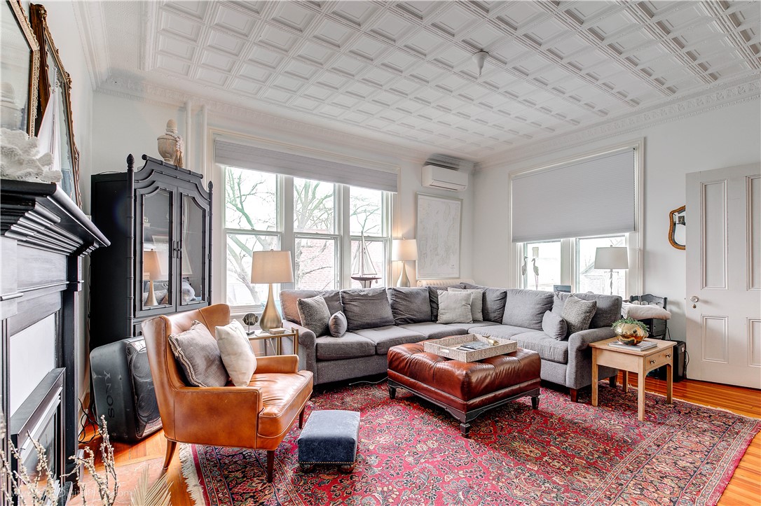 569 Spring Street 2