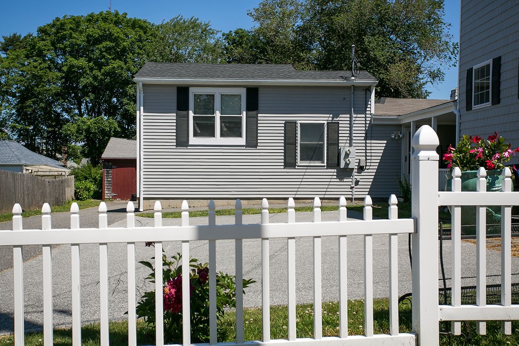 132 Evarts Street 2