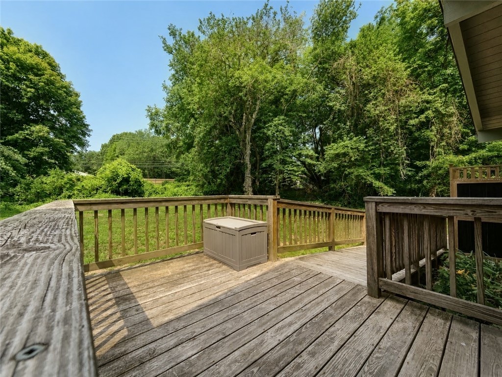 35 Sunset Avenue