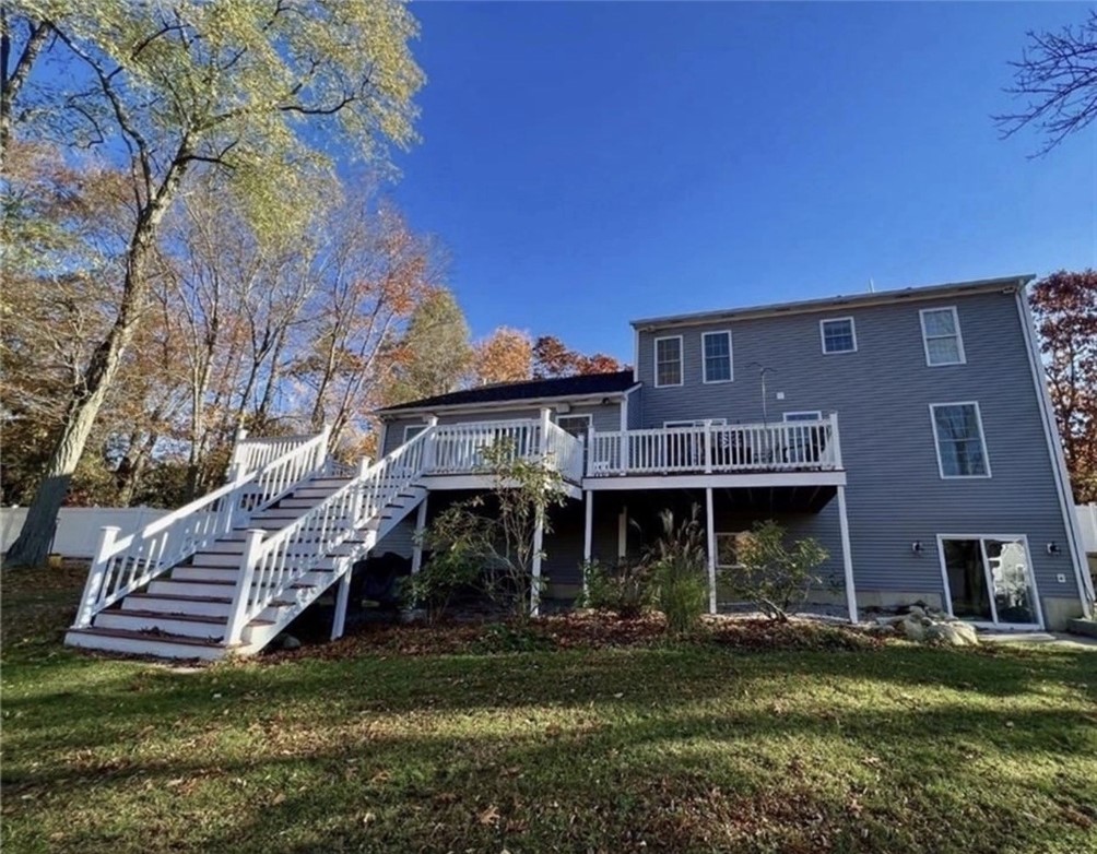 12 Woodlake Drive