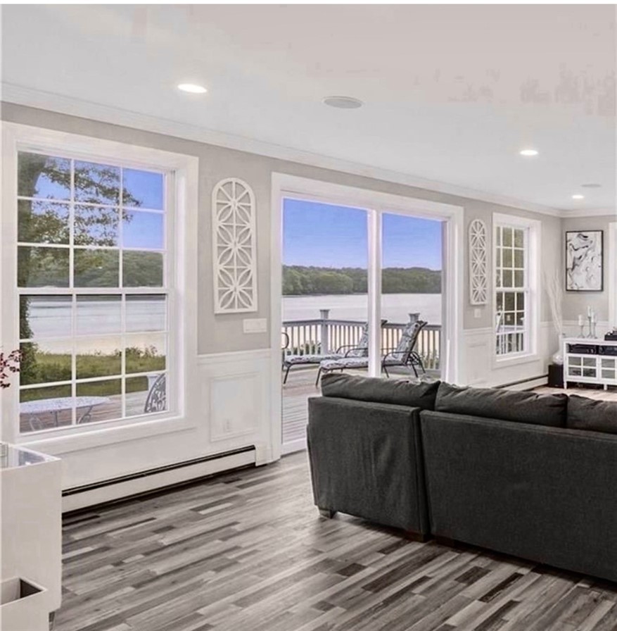 12 Woodlake Drive