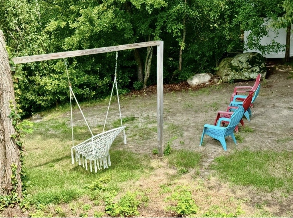 12 Woodlake Drive