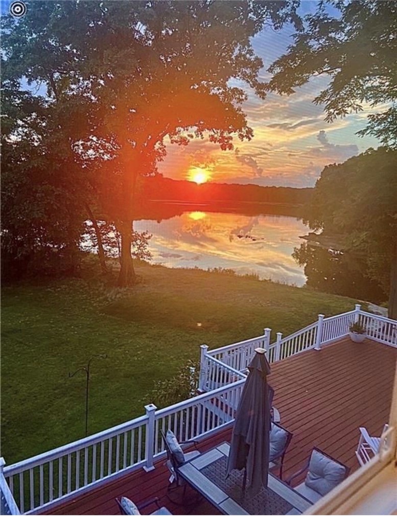 12 Woodlake Drive