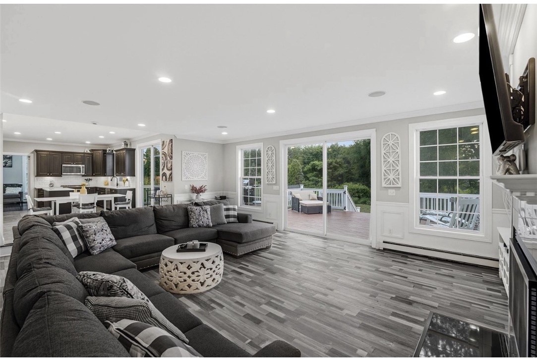 12 Woodlake Drive