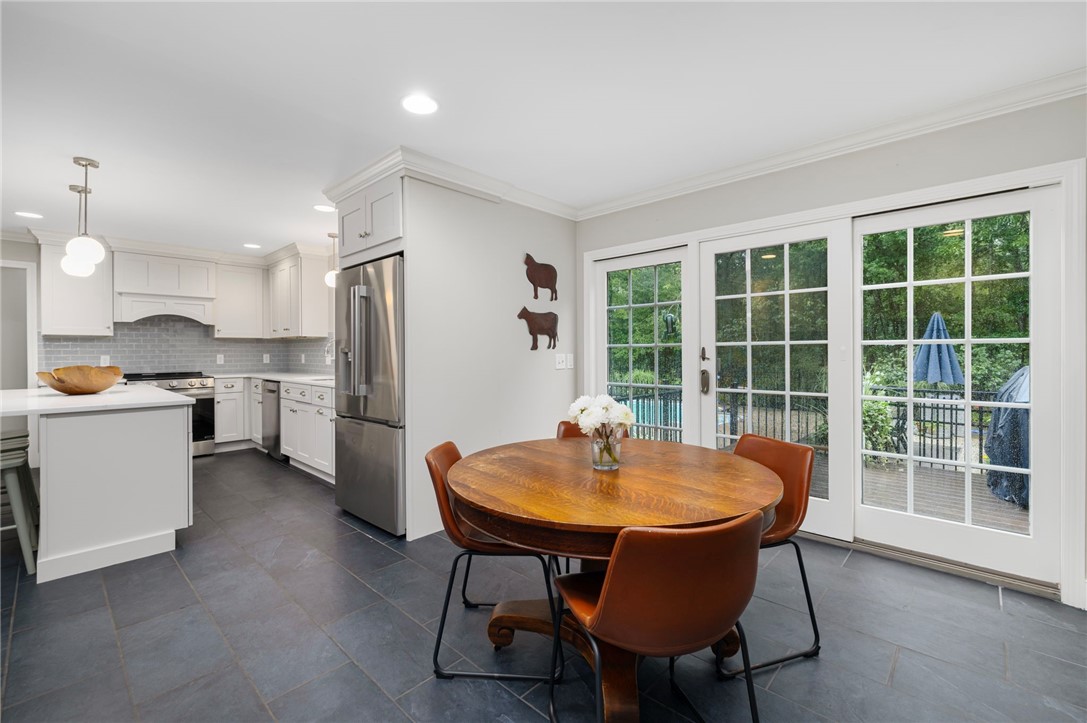 77 Mockingbird Lane