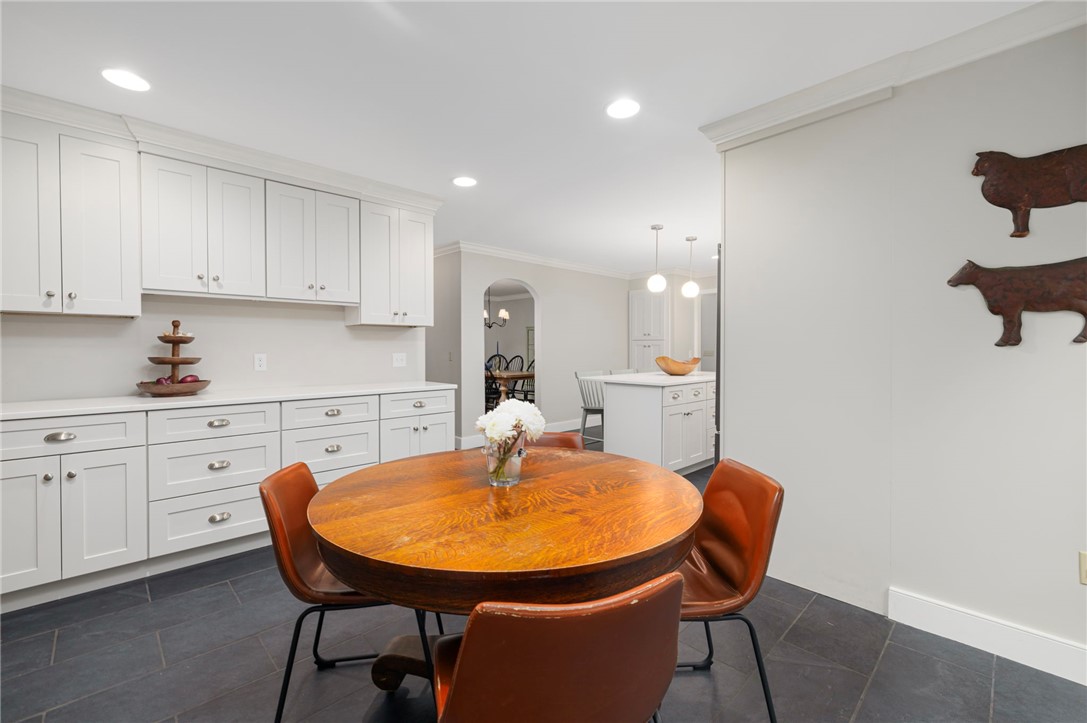 77 Mockingbird Lane