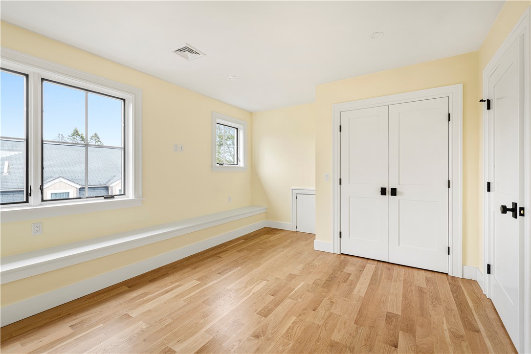 110 Newport Avenue
