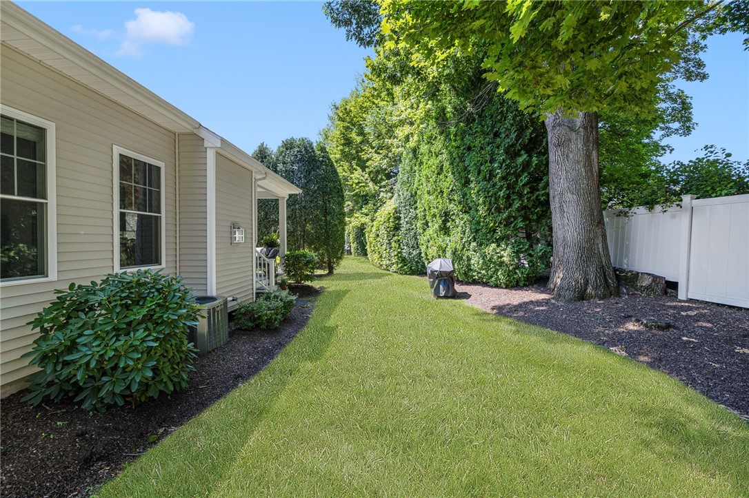 15 West Glen Lane