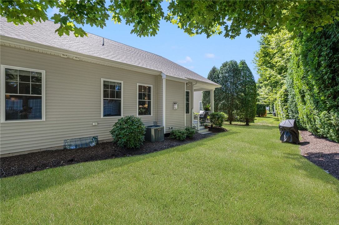 15 West Glen Lane