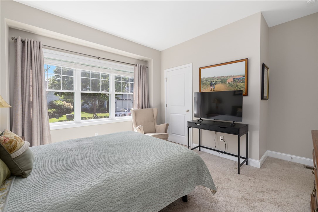 15 West Glen Lane