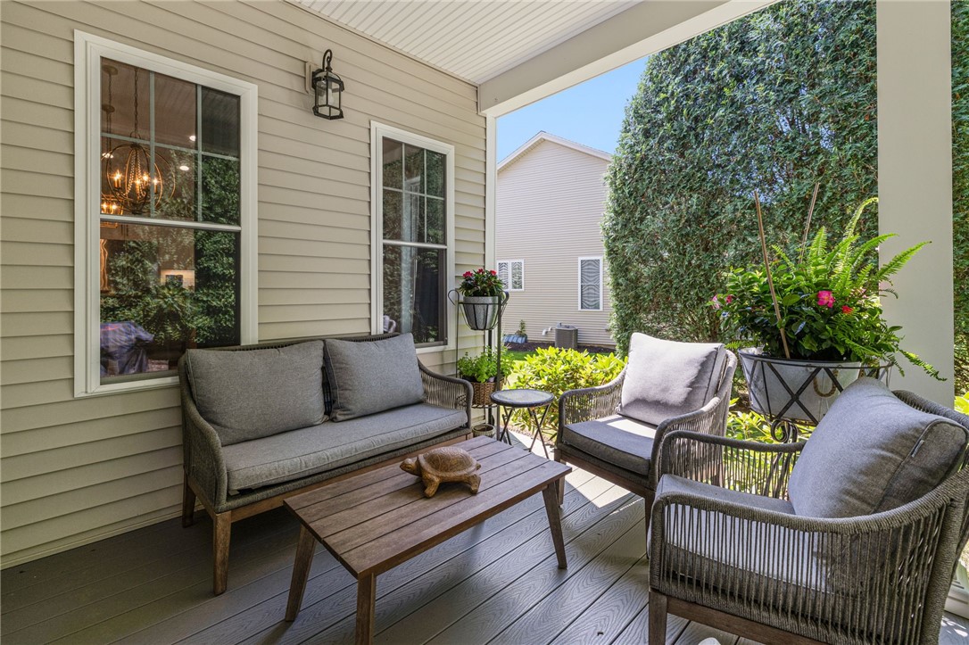 15 West Glen Lane