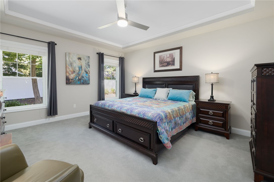 15 West Glen Lane