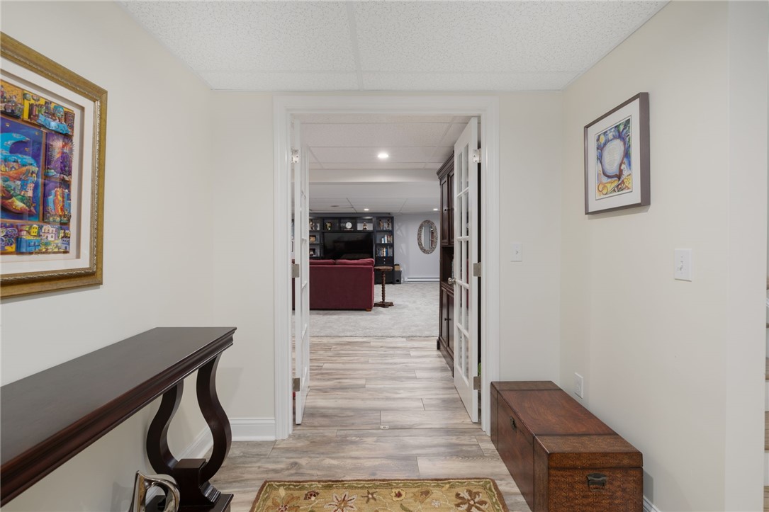 15 West Glen Lane