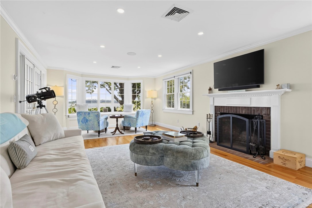 190 Ferry Road