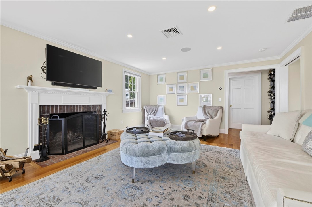 190 Ferry Road