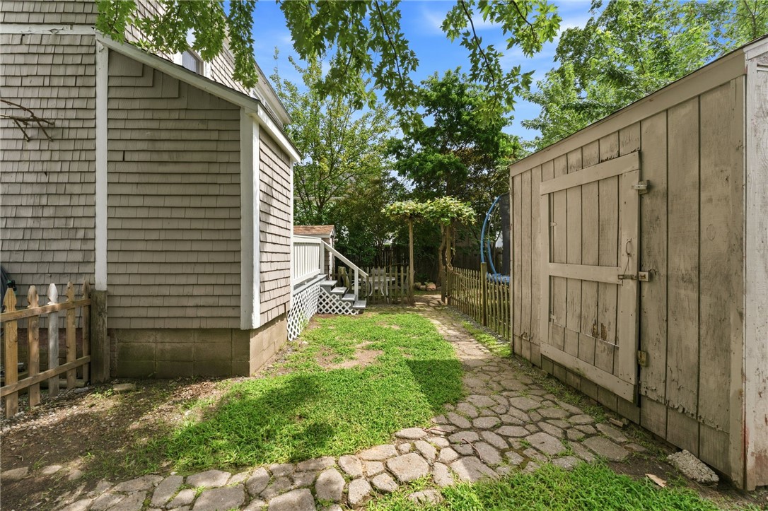 123 Bellman Avenue