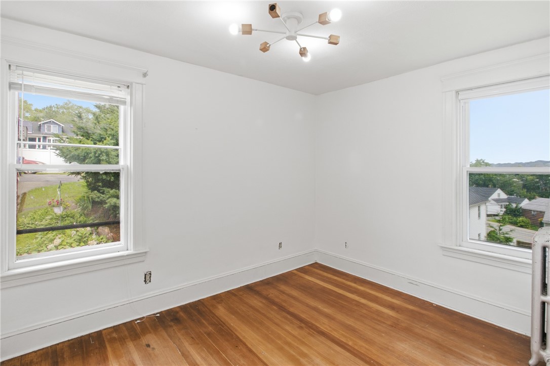 43 Sunset Avenue